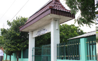 gerbang asrama puteri